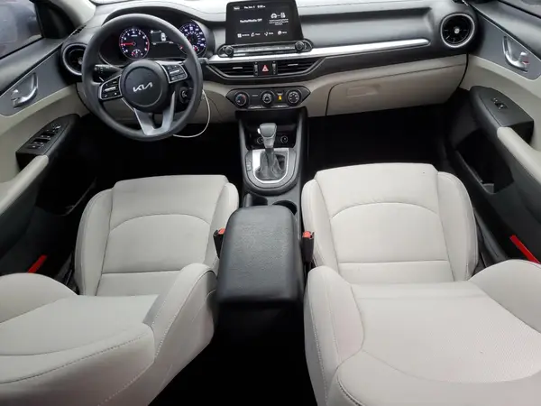 3KPF24ADXPE550482 2023 KIA FORTE - Image 8