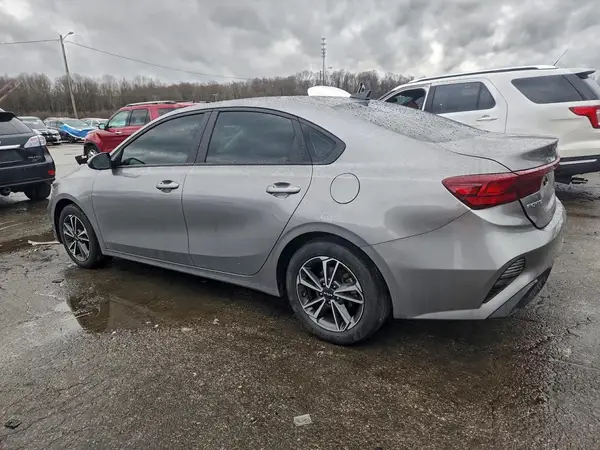 3KPF24ADXPE551437 2023 KIA FORTE - Image 2