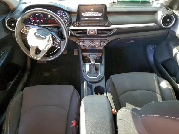 3KPF24ADXPE552538 2023 KIA FORTE - Image 8