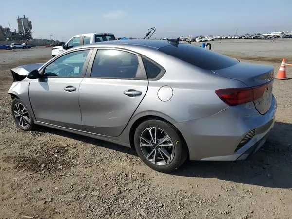 3KPF24ADXPE554838 2023 KIA FORTE - Image 2