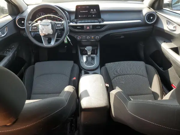 3KPF24ADXPE554838 2023 KIA FORTE - Image 8