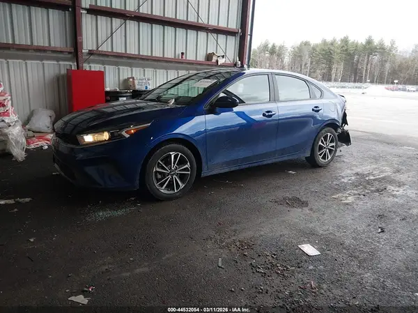 3KPF24ADXPE555424 2023 KIA FORTE - Image 2