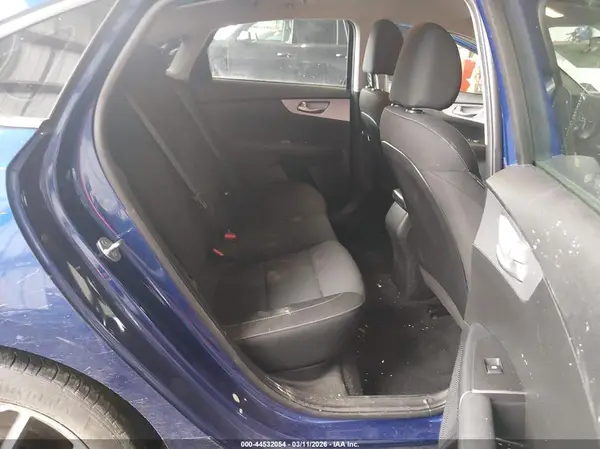 3KPF24ADXPE555424 2023 KIA FORTE - Image 8