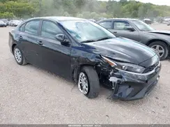 3KPF24ADXPE562017 2023 KIA FORTE