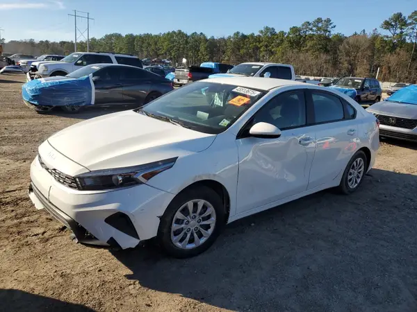 3KPF24ADXPE562163 2023 KIA FORTE - Image 1