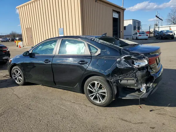 3KPF24ADXPE563247 2023 KIA FORTE - Image 2