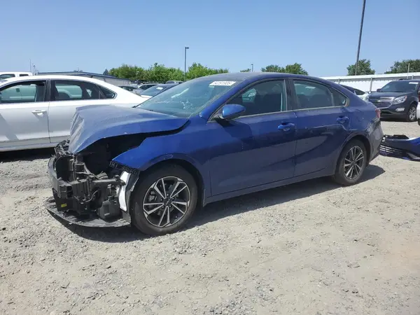 3KPF24ADXPE569551 2023 KIA FORTE - Image 1