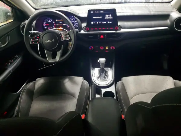 3KPF24ADXPE571770 2023 KIA FORTE - Image 8