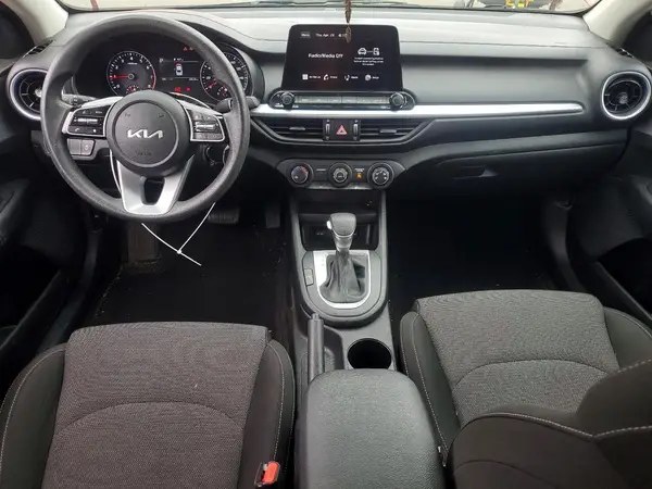 3KPF24ADXPE573809 2023 KIA FORTE - Image 8