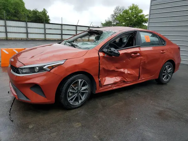3KPF24ADXPE574264 2023 KIA FORTE - Image 1
