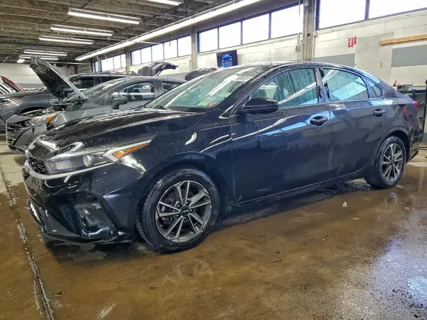 3KPF24ADXPE575060 2023 KIA FORTE - Image 1