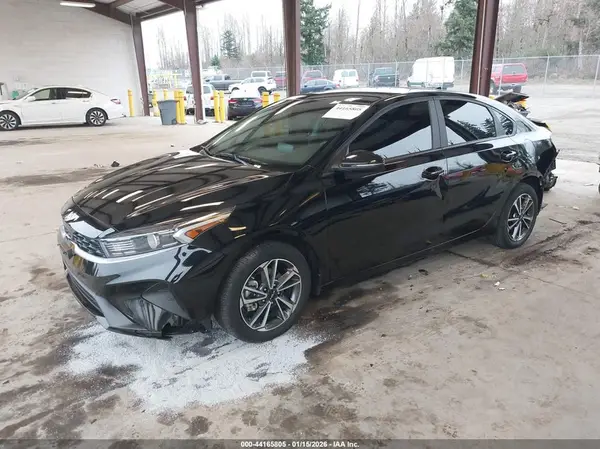 3KPF24ADXPE576158 2023 KIA FORTE - Image 2