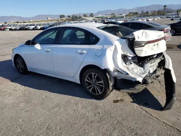 3KPF24ADXPE577178 2023 KIA FORTE - Image 2