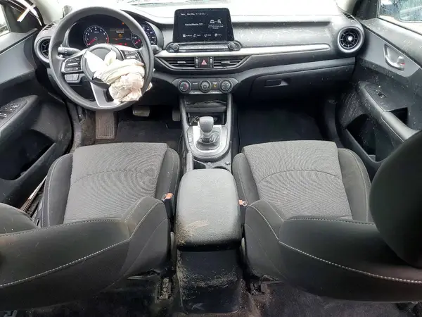 3KPF24ADXPE577990 2023 KIA FORTE - Image 8