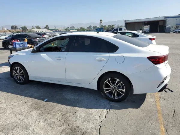 3KPF24ADXPE578797 2023 KIA FORTE - Image 2