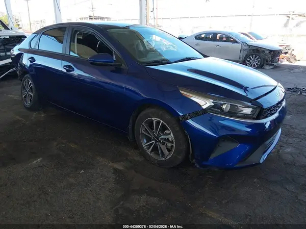 3KPF24ADXPE578864 2023 KIA FORTE - Image 1
