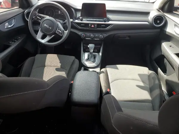 3KPF24ADXPE581604 2023 KIA FORTE - Image 8