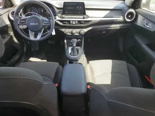 3KPF24ADXPE582798 2023 KIA FORTE - Image 8