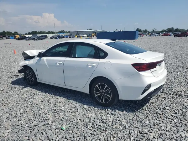 3KPF24ADXPE583577 2023 KIA FORTE - Image 2