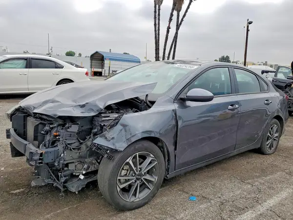 3KPF24ADXPE585765 2023 KIA FORTE - Image 1