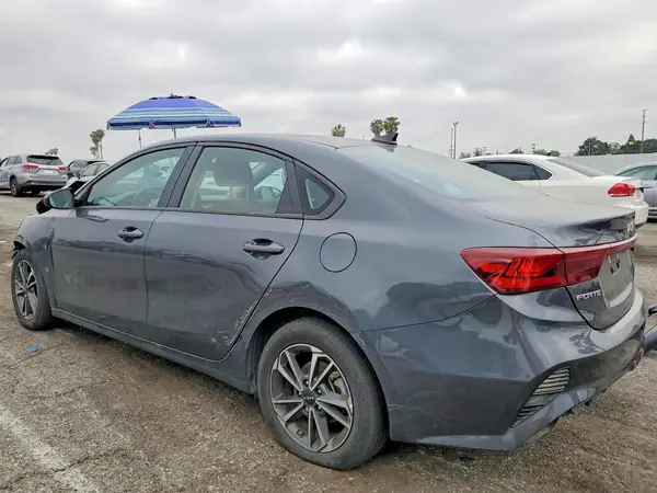 3KPF24ADXPE585765 2023 KIA FORTE - Image 2