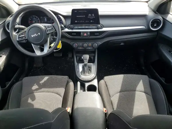 3KPF24ADXPE587063 2023 KIA FORTE - Image 8