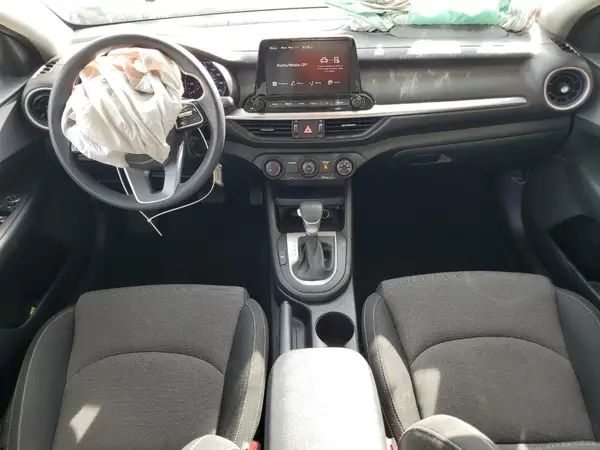 3KPF24ADXPE587581 2023 KIA FORTE - Image 8