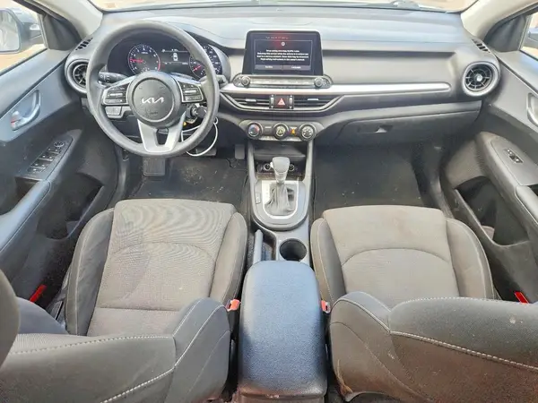 3KPF24ADXPE587869 2023 KIA FORTE - Image 8