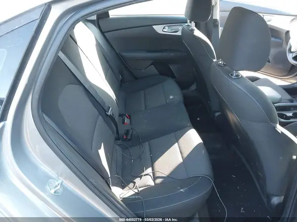 3KPF24ADXPE588276 2023 KIA FORTE - Image 8