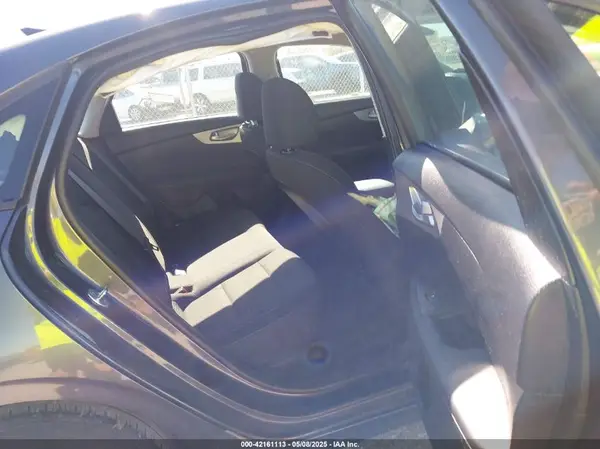 3KPF24ADXPE590898 2023 KIA FORTE - Image 8