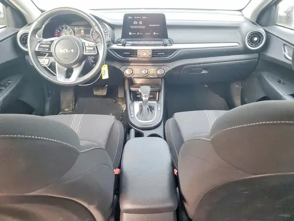 3KPF24ADXPE594496 2023 KIA FORTE - Image 8