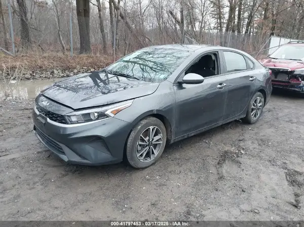 3KPF24ADXPE594997 2023 KIA FORTE - Image 2