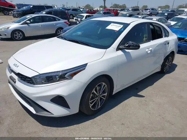 3KPF24ADXPE596443 2023 KIA FORTE - Image 2
