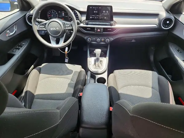 3KPF24ADXPE596815 2023 KIA FORTE - Image 8