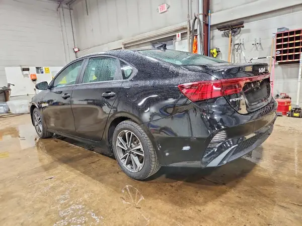 3KPF24ADXPE596930 2023 KIA FORTE - Image 2