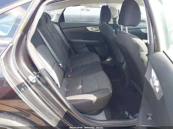 3KPF24ADXPE603097 2023 KIA FORTE - Image 8