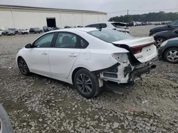 3KPF24ADXPE605447 2023 KIA FORTE - Image 2