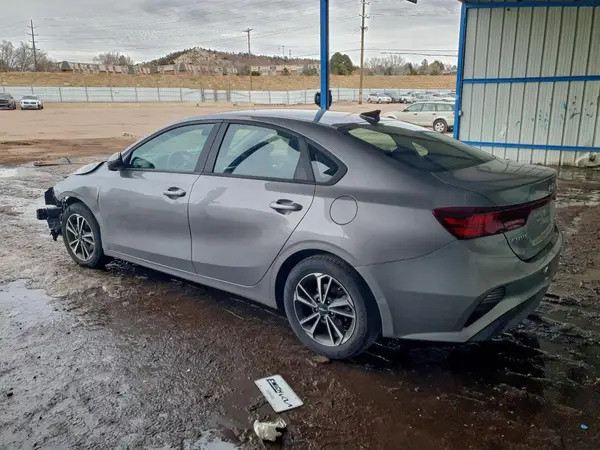 3KPF24ADXPE607456 2023 KIA FORTE - Image 2