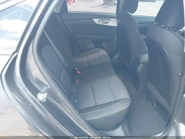 3KPF24ADXPE608509 2023 KIA FORTE - Image 8