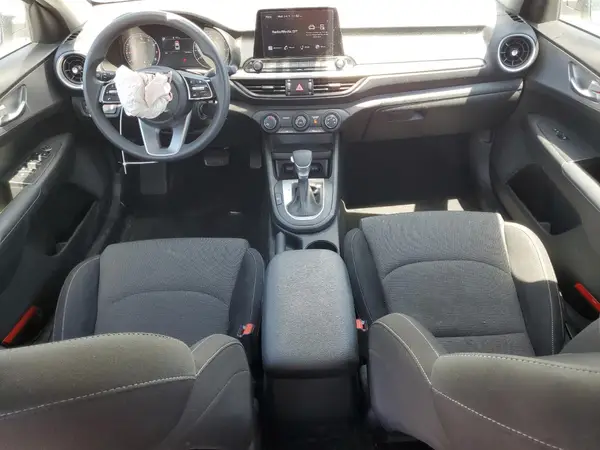 3KPF24ADXPE609174 2023 KIA FORTE - Image 8