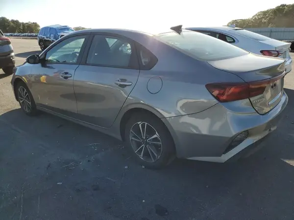 3KPF24ADXPE609594 2023 KIA FORTE - Image 2