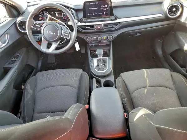 3KPF24ADXPE611667 2023 KIA FORTE - Image 8