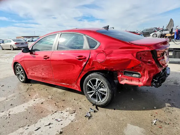 3KPF24ADXPE611779 2023 KIA FORTE - Image 2