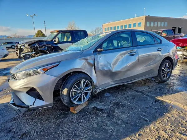 3KPF24ADXPE615430 2023 KIA FORTE - Image 1