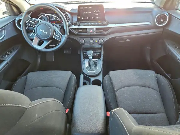 3KPF24ADXPE615430 2023 KIA FORTE - Image 8