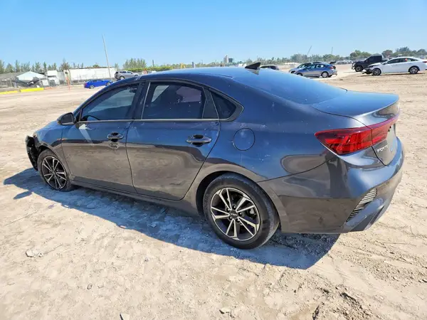 3KPF24ADXPE616741 2023 KIA FORTE - Image 2
