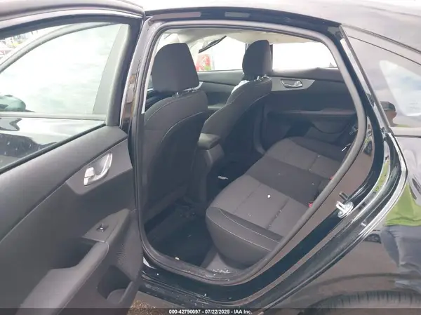 3KPF24ADXPE618599 2023 KIA FORTE - Image 8