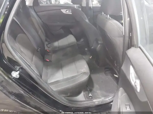 3KPF24ADXPE618697 2023 KIA FORTE - Image 8