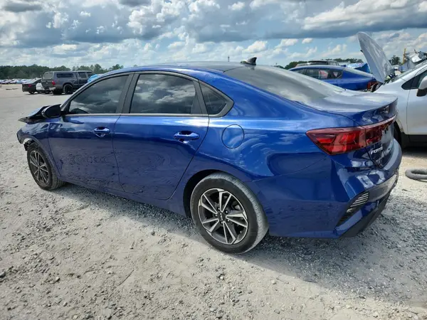 3KPF24ADXPE620238 2023 KIA FORTE - Image 2