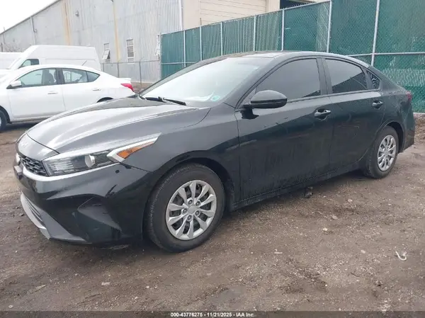 3KPF24ADXPE621891 2023 KIA FORTE - Image 2